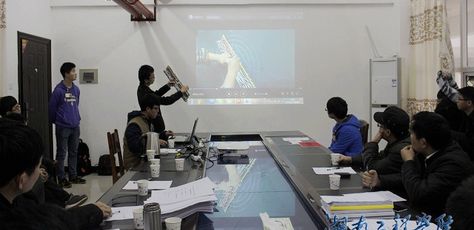 我校举行第六届“挑战杯”大学生课外学术科技作品终审决赛